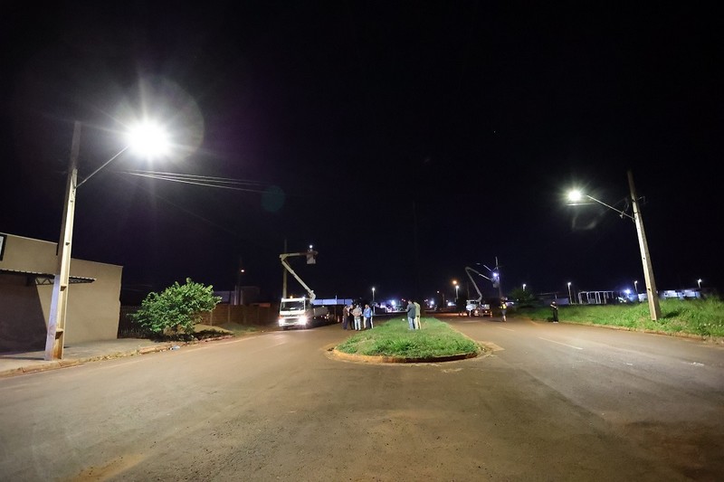 Dourados começa a modernizar sua iluminação pública, anuncia a...