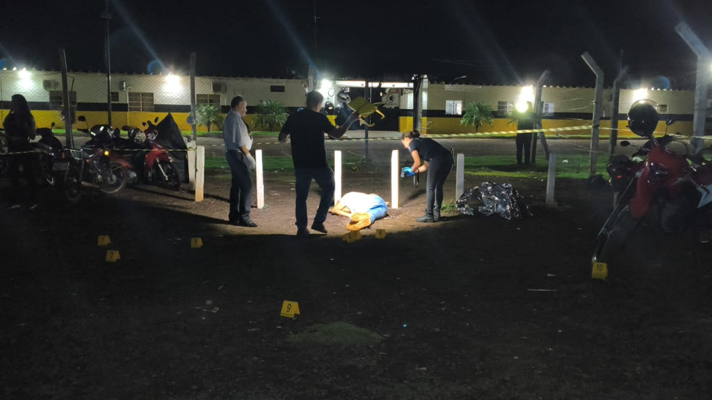 Interno do semiaberto é morto a tiros no estacionamento ao chegar...