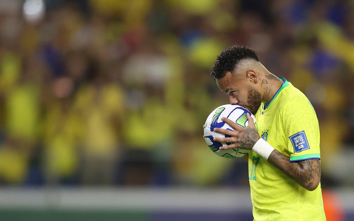Contagem regressiva: Neymar tem 16 jogos para convencer Ancelotti