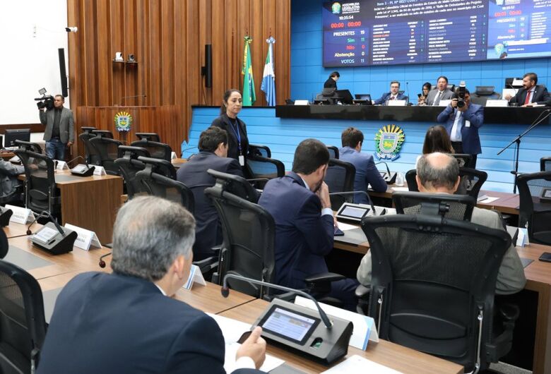 Deputados votam projeto do Cadastro Positivo MS na sessão de hoje da...