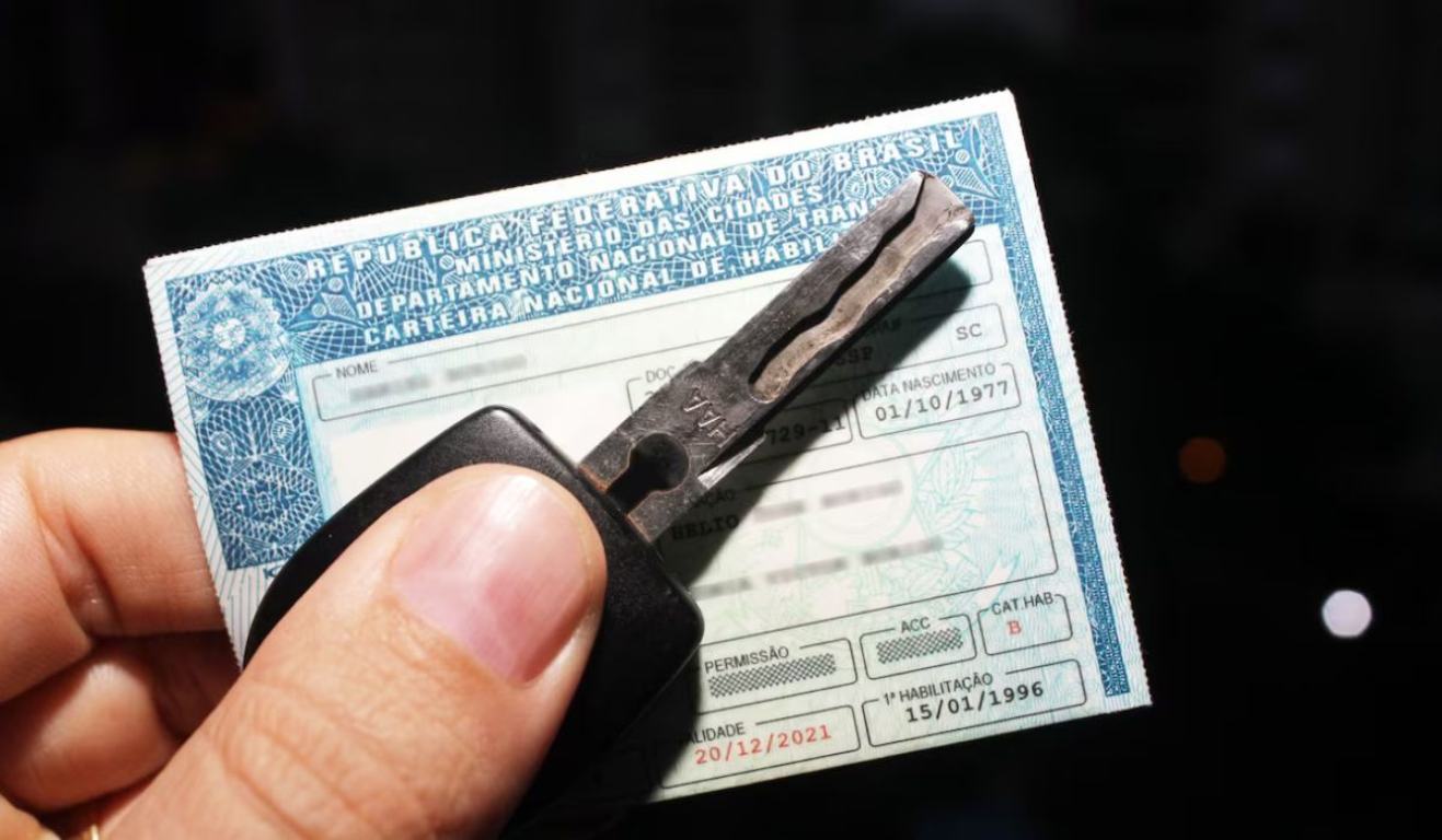 Renovação gratuita da CNH gera economia de R$ 14,4 milhões para...