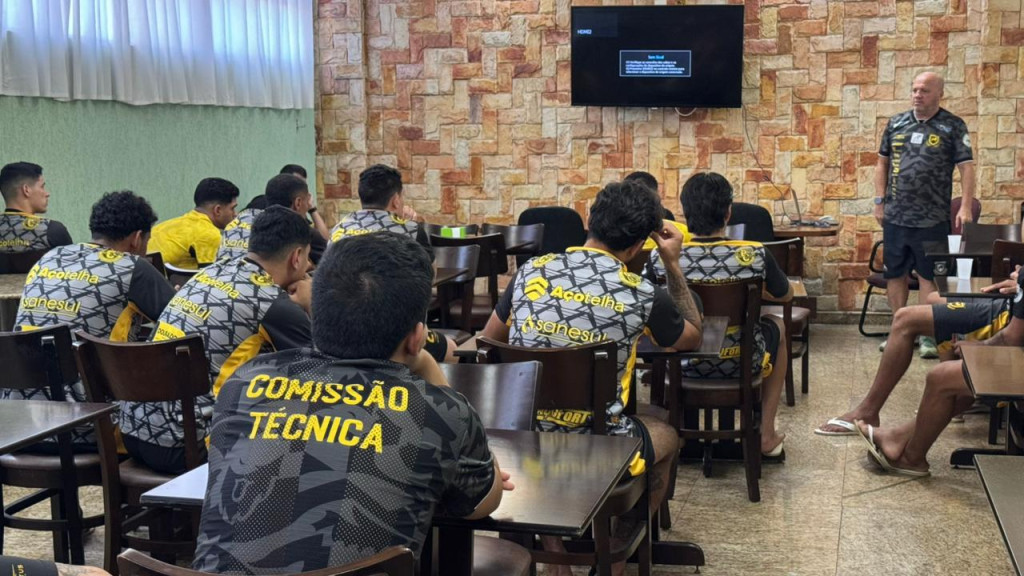 Juventude AG tem semana de viagens e jogos por duas competições