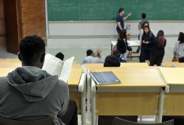 MPF firma acordo com estudante da Unirio e prevê pagamento de R$ 720...