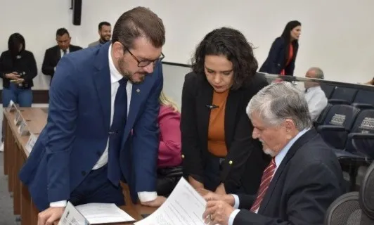 PT questiona cobrança de R$450 na Cassems e aciona presidente por...