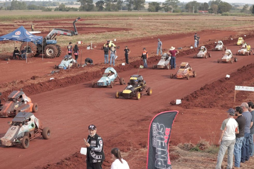 Douradina acelera forte e abre temporada da Copa MS de Kartcross com...