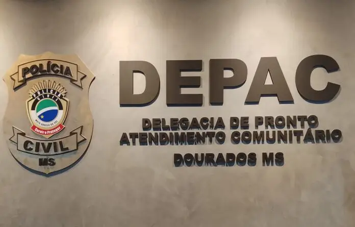 Estagiário nota mulher ferida e descobre que vítima sofre...