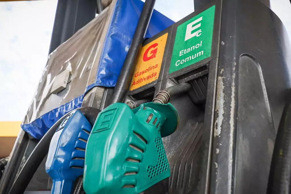 MPF entra na Justiça para barrar gasolina com 32% de etanol e...