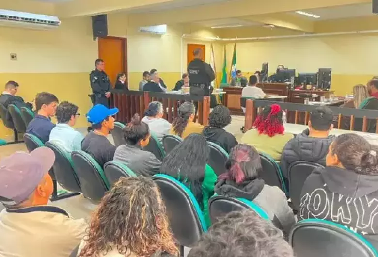 Júri condena três acusados pela morte de pintor em Sidrolândia;...