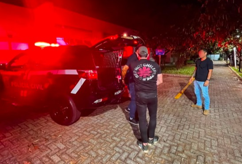 Homem é preso após jovem denunciar estupro dentro de carro em Campo...