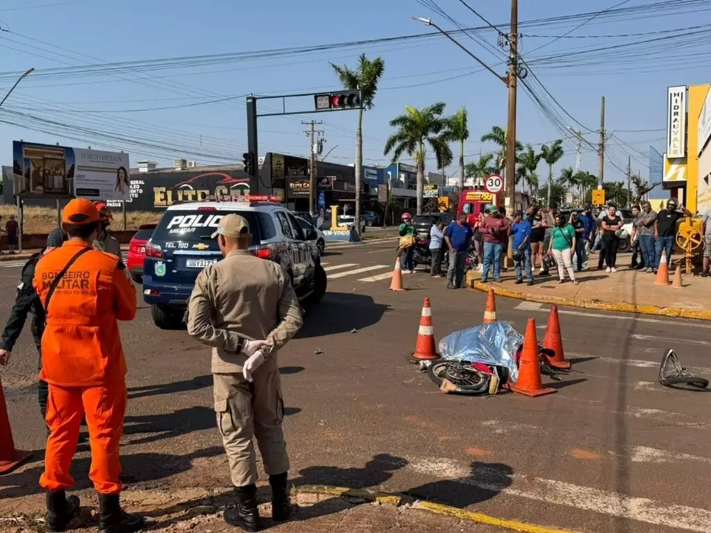 Mulher morre após ser atropelada por caminhão boiadeiro em Nova...