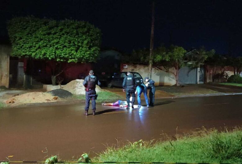 Jovem é perseguido e morto a tiros durante a madrugada em Dourados